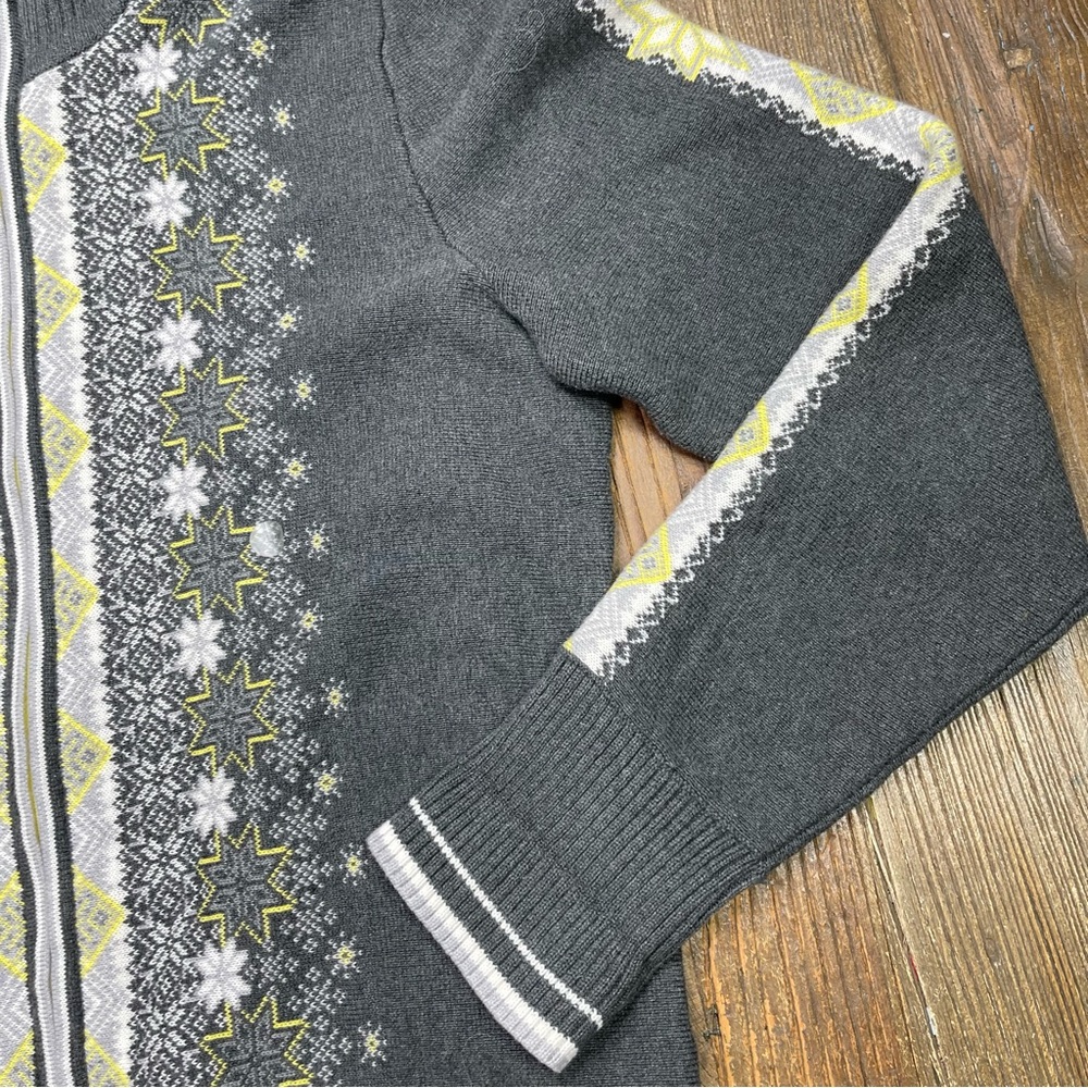 New ~ Eddie Bauer Gray With Snowflake Pattern Zip… - image 3